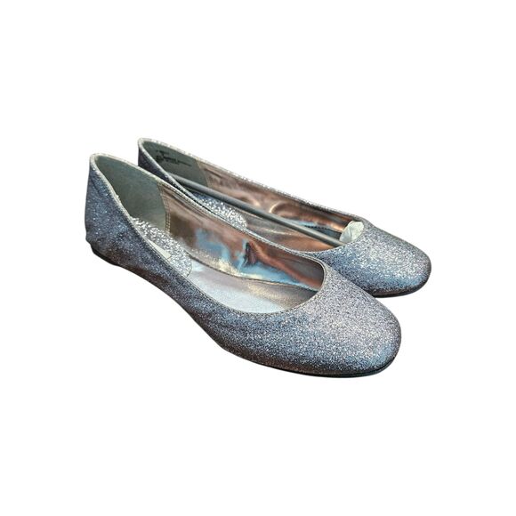 Steve Madden Silver Sparkly Flats Womens Size 9 - Picture 1 of 7